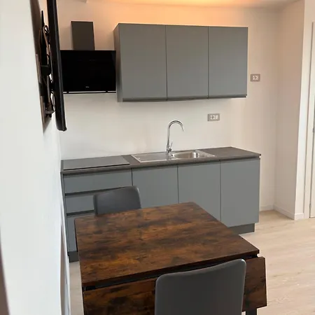 Portorecanaticamere - Loft Spontini アパートホテル *